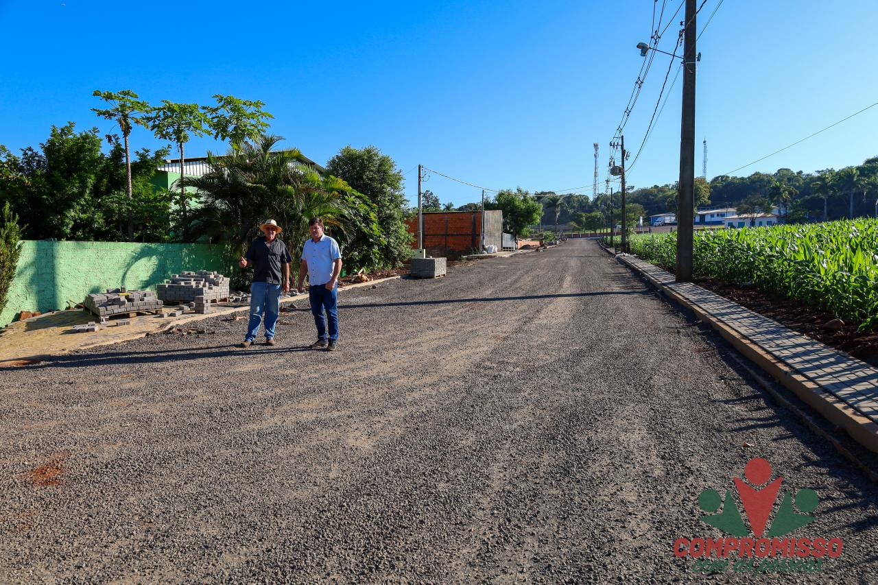Área Industrial Ildeo Goerck está recebendo pavimentação asfáltica