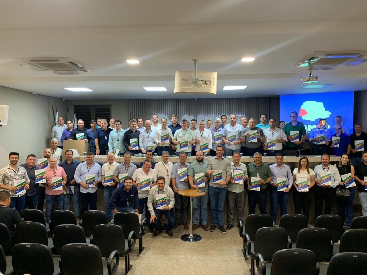 Prefeito de Itaipulândia destaca assembleia geral da Amop com o foco na agricultura