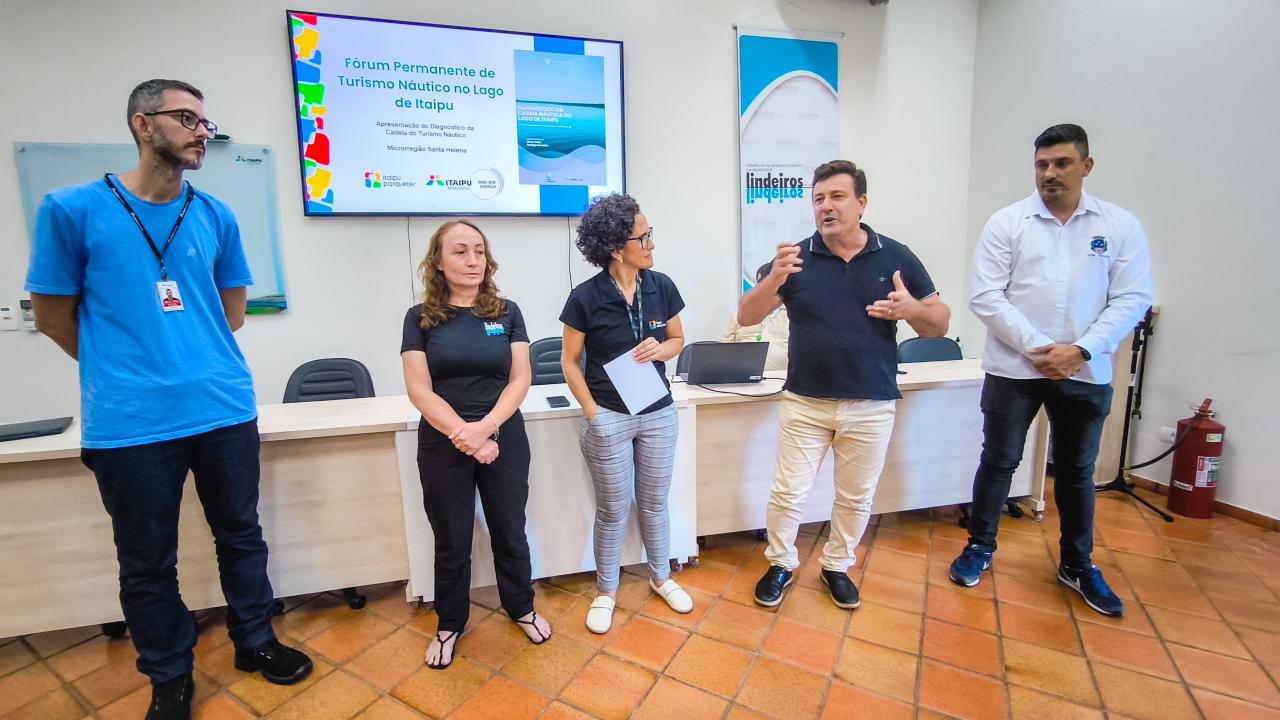 Prefeito Dinho participa de Fórum Regional de Turismo Náutico