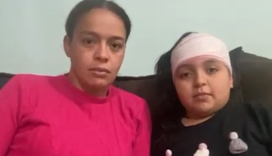 Ester Manuely, de 11 anos, precisa de ajuda para retirada de tumores cerebrais