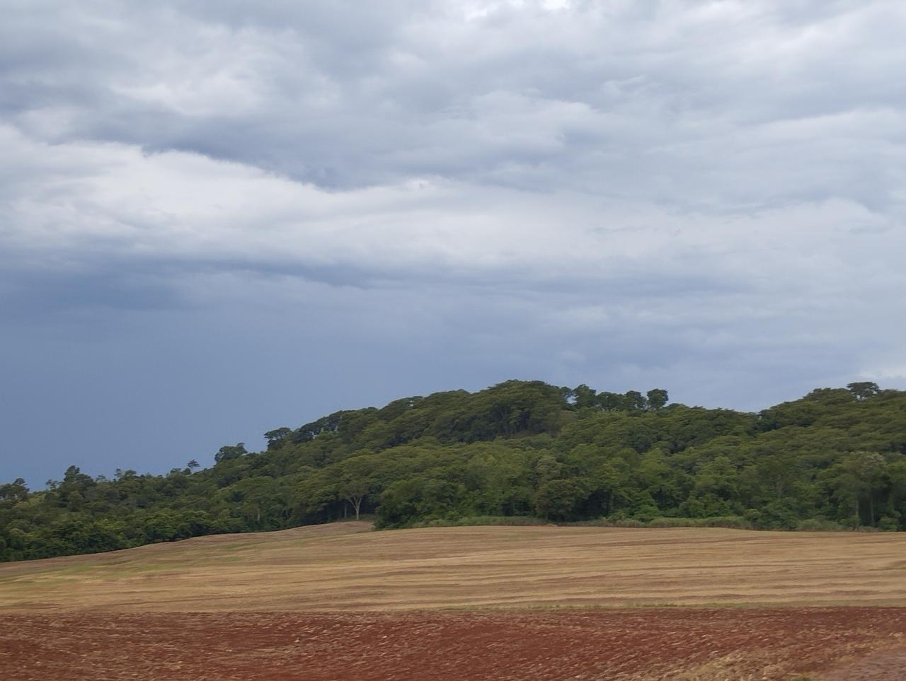 Frente fria traz chuva para Santa Helena e região