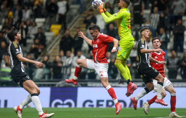 Inter encara constrangimento e precisa refletir em busca de correções após entrar no Z-4