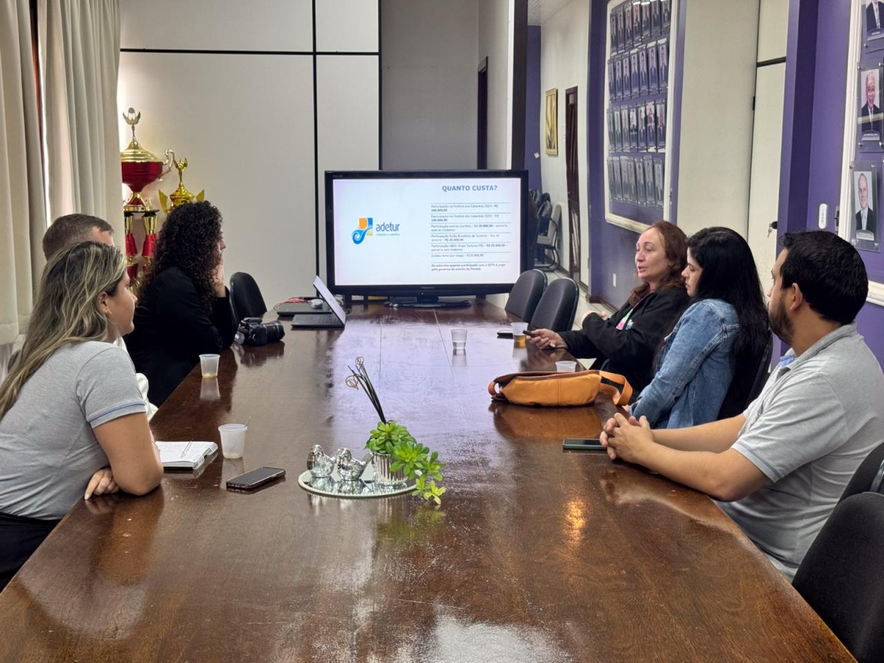Adetur realiza apresentação institucional e fortalece ações em Pato Bragado