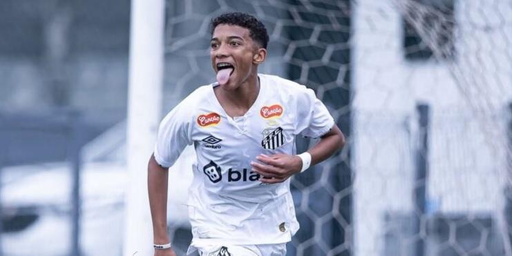 Filho de Robinho é relacionado para amistoso do Santos e ganha a camisa 7