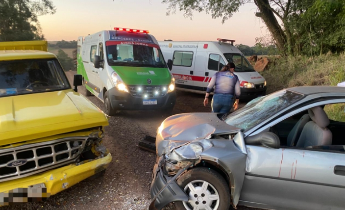 Grave acidente na região mobiliza três ambulâncias