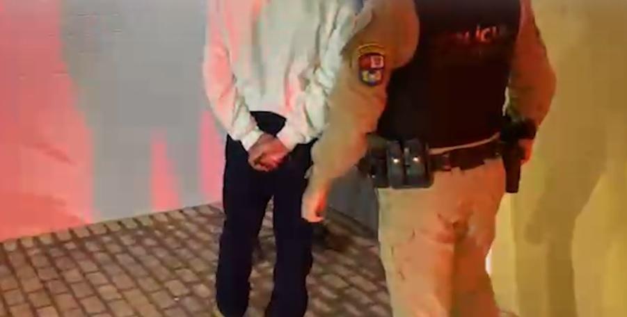 Homem de 51 anos de idaade furta R$ 1 mil da mãe para apostar no ‘jogo do tigrinho’