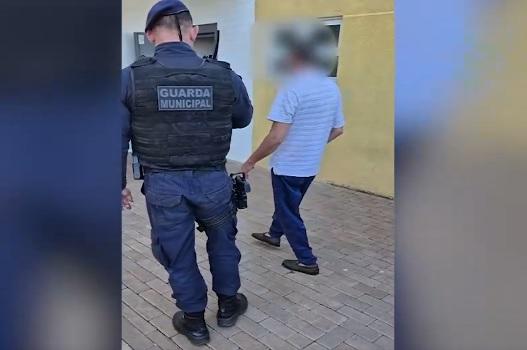 Homem é preso após agredir ex-companheira que o cuidava após sofrer AVC