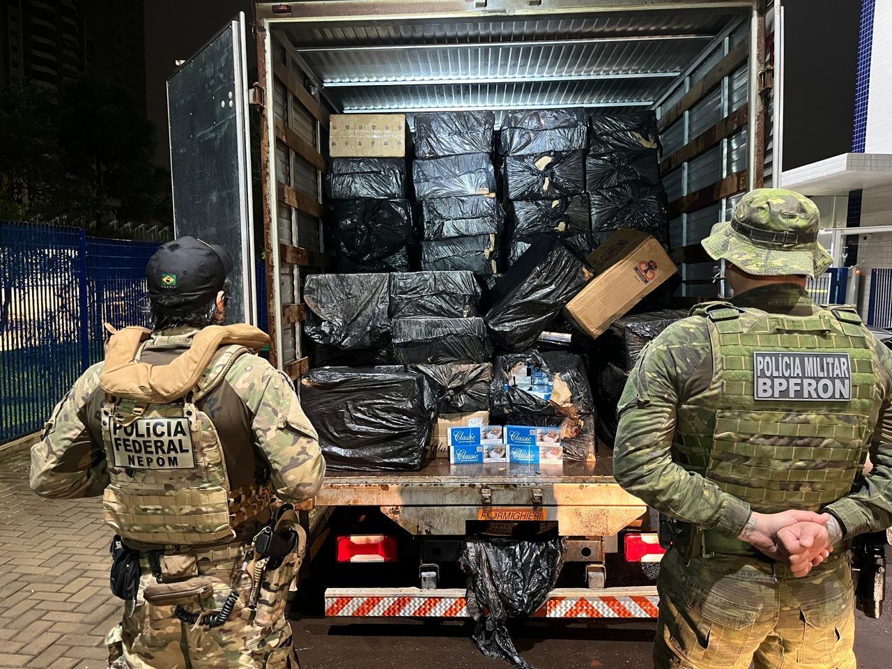 Operação conjunta descobre depósitos de contrabando e causa prejuízo de quase meio milhão de reais ao crime organizado