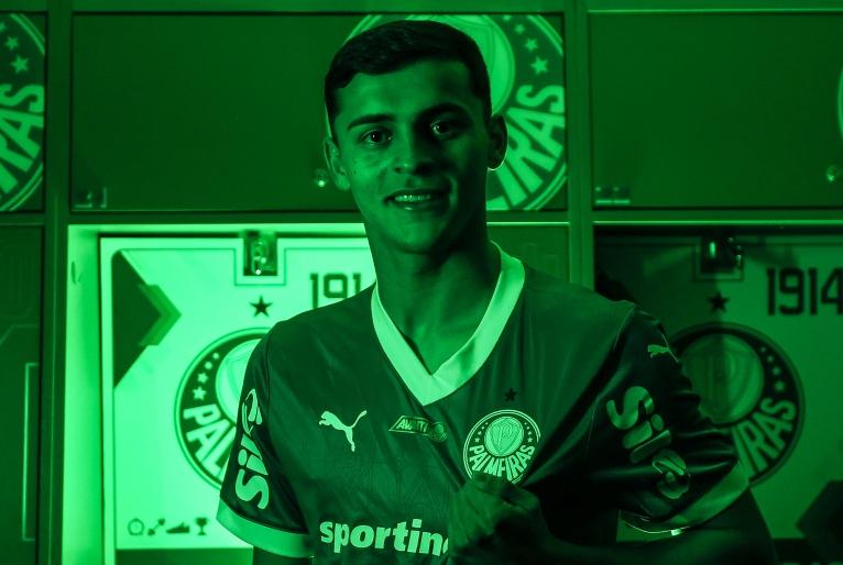Palmeiras desembolsa R$ 90 milhões e anuncia a contratação do paraguaio Ramón Sosa