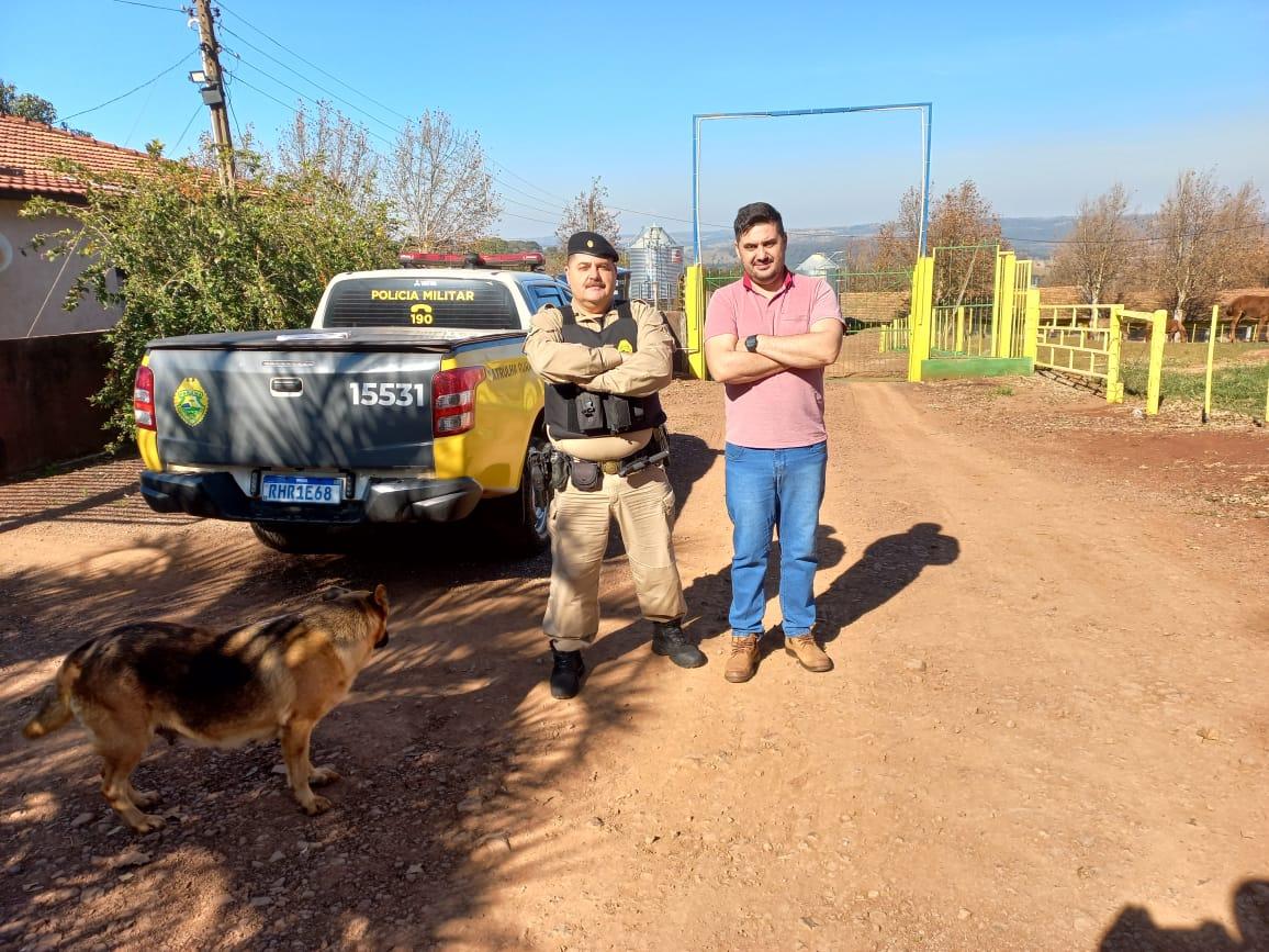 Patrulha Rural inicia cadastros em São José das Palmeiras e entrega novas placas em Santa Helena
