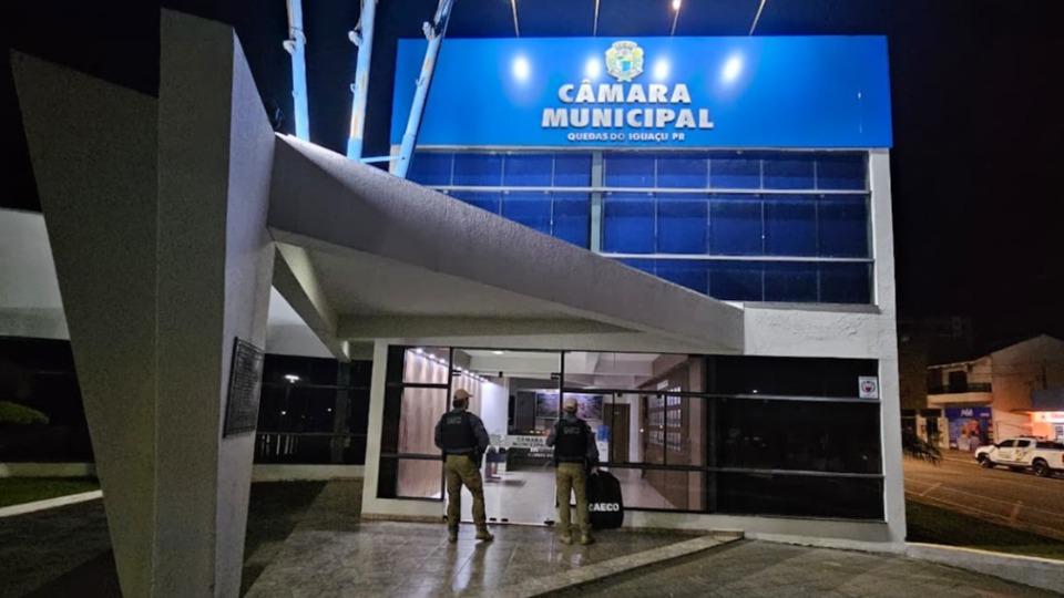 Gaeco investiga compra irregular de combustível em Quedas do Iguaçu