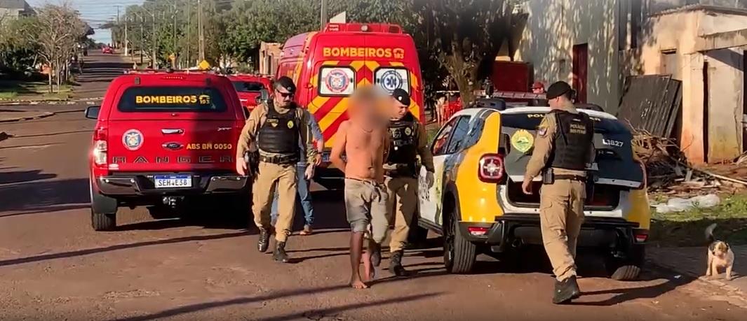 Homem mata sobrinha a facadas, tenta assassinar a irmã e afirma ter agido em legítima defesa