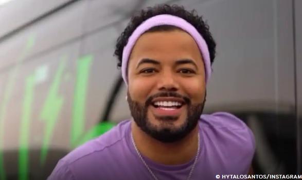 Justiça determina suspensão das redes sociais de Hytalo Santos