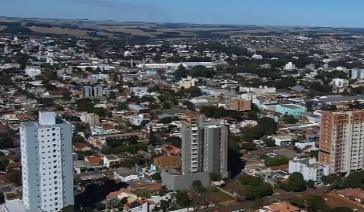 Ortopedista é condenado por cobrar para 