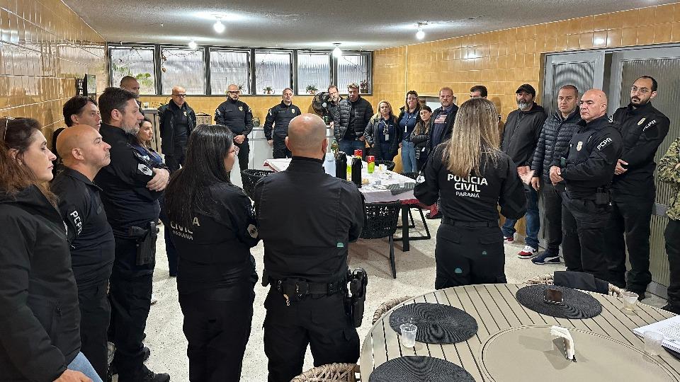 Polícia Civil faz operação contra fraude em emplacadoras de veículos