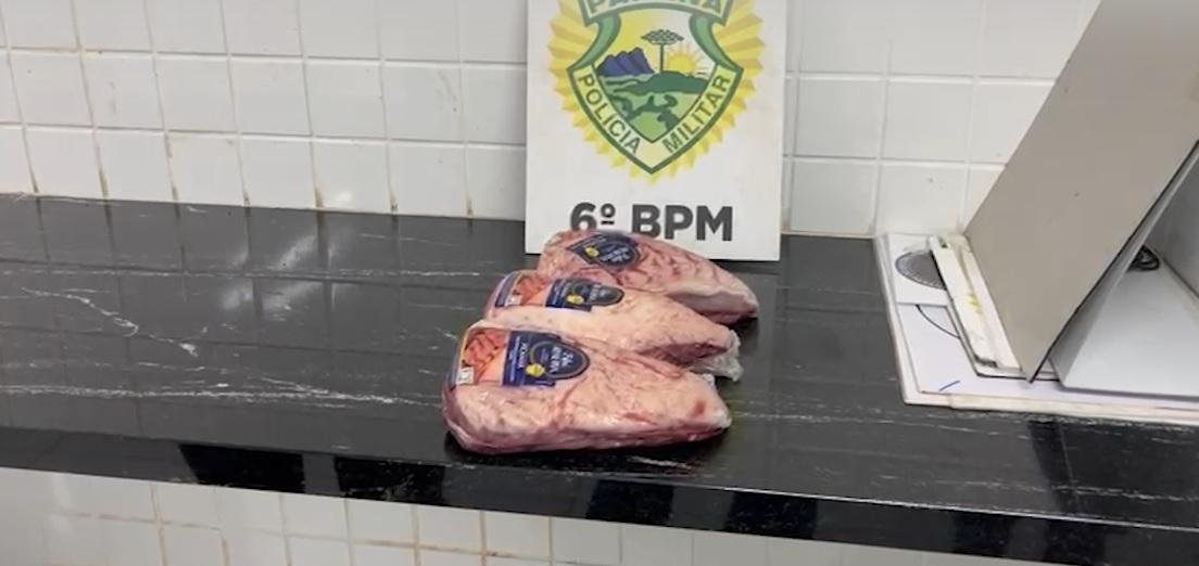 Funcionário é flagrado furtando picanha em supermercado