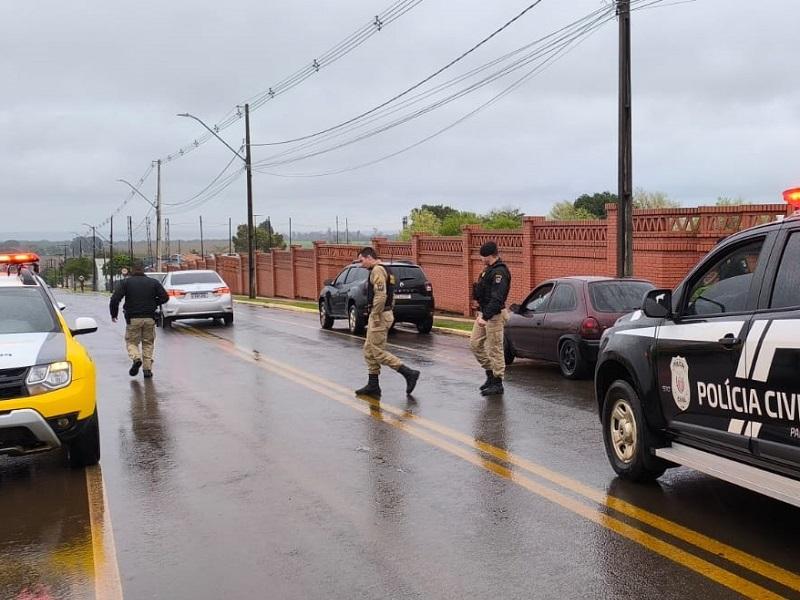 Homem é morto a tiros na frente da família em Santa Helena. Suspeito foi detido pela polícia