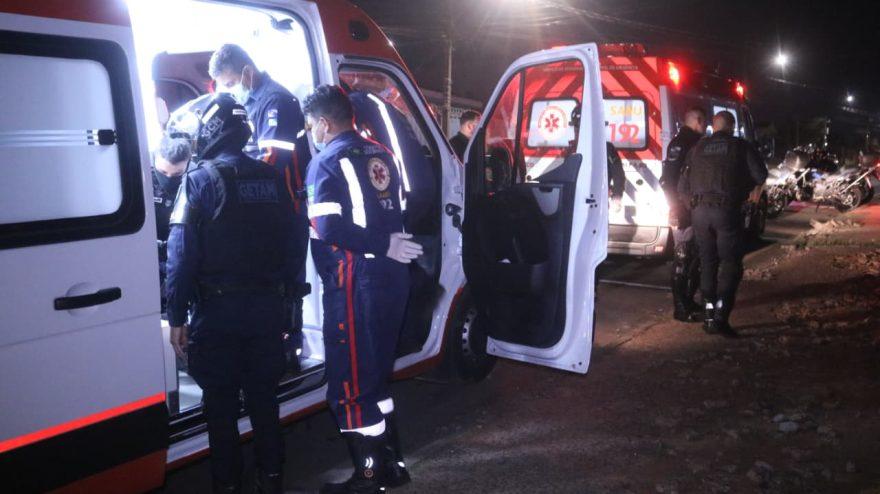 Homem leva tiro no peito ao correr atrás de ladrão de celular