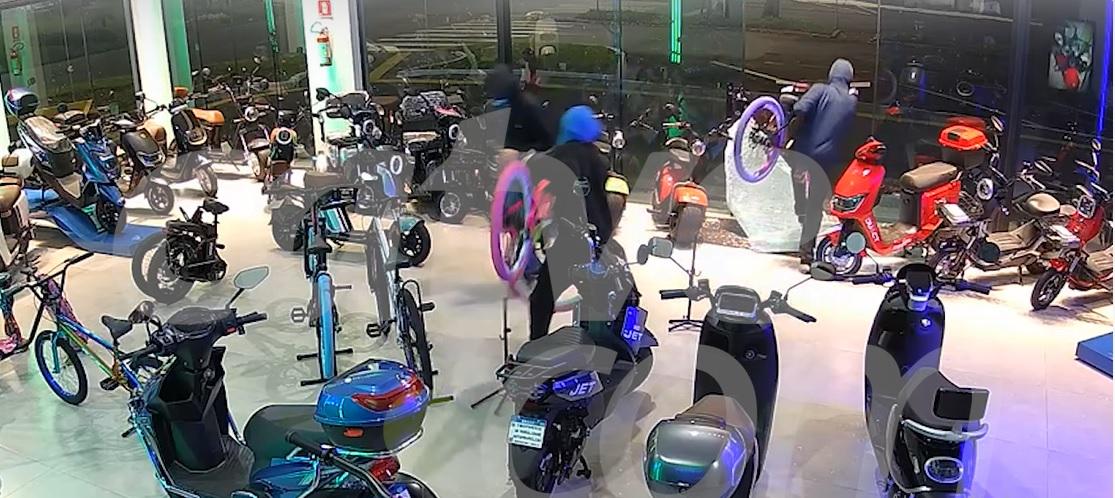 Veja! Loja de bicicletas recém-inaugurada é invadida em Foz do Iguaçu