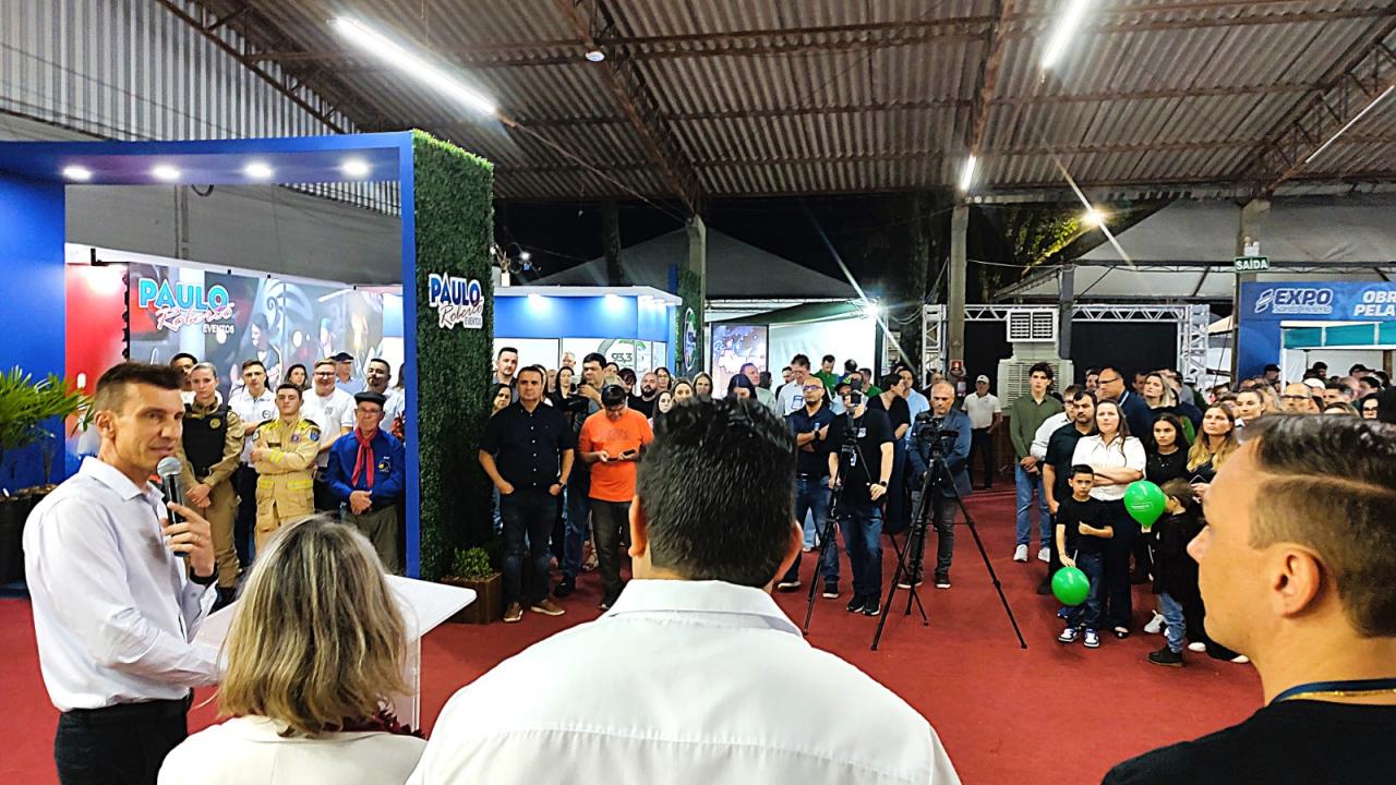 Expo Santa Helena é oficialmente aberta com público expressivo e expectativa positiva