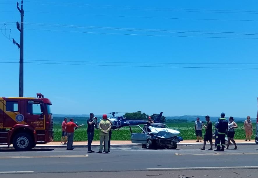 VEJA! Grave acidente em Santa Helena deixa três pessoas feridas