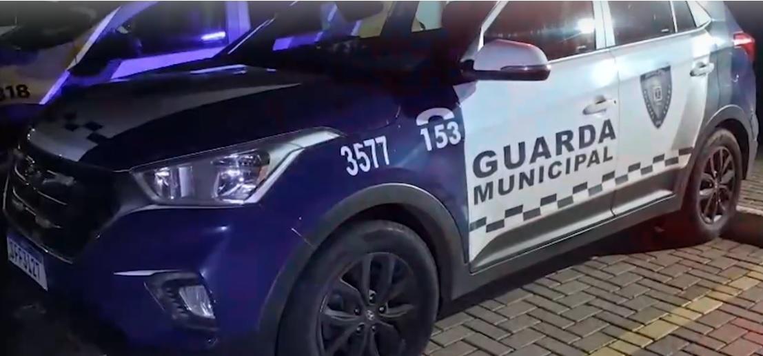 Foragidos da Justiça são presos no centro de cidade da região