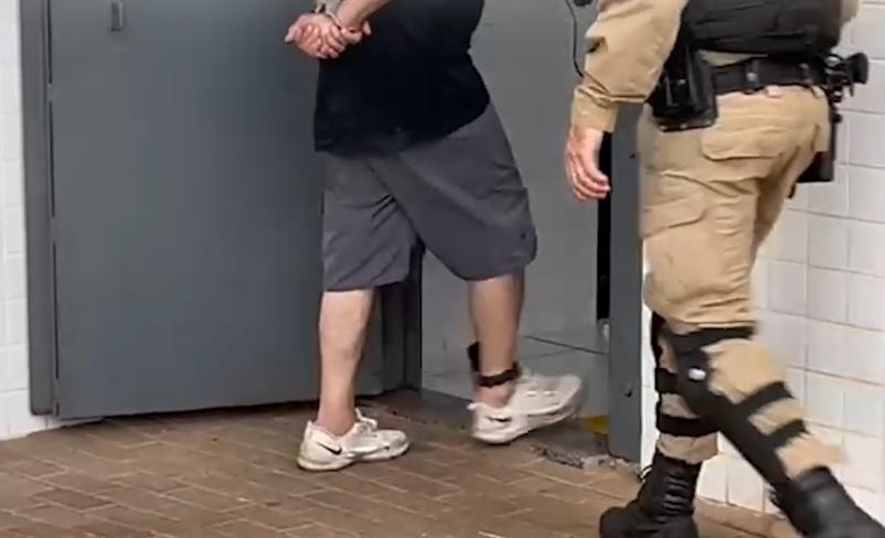 Polícia apreende haxixe e eletrônicos avaliados em meio milhão de reais