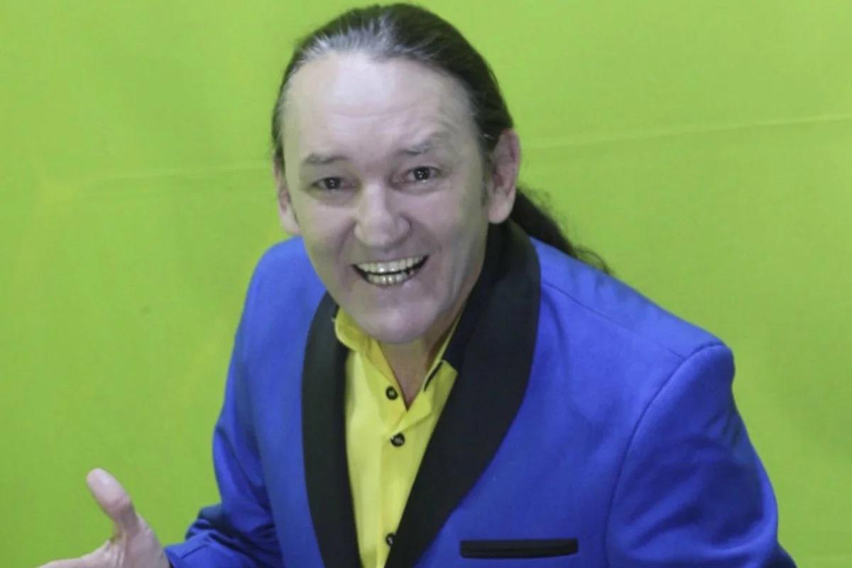 Humorista Marquito sofre grave acidente de moto em São Paulo e é colocado em coma induzido