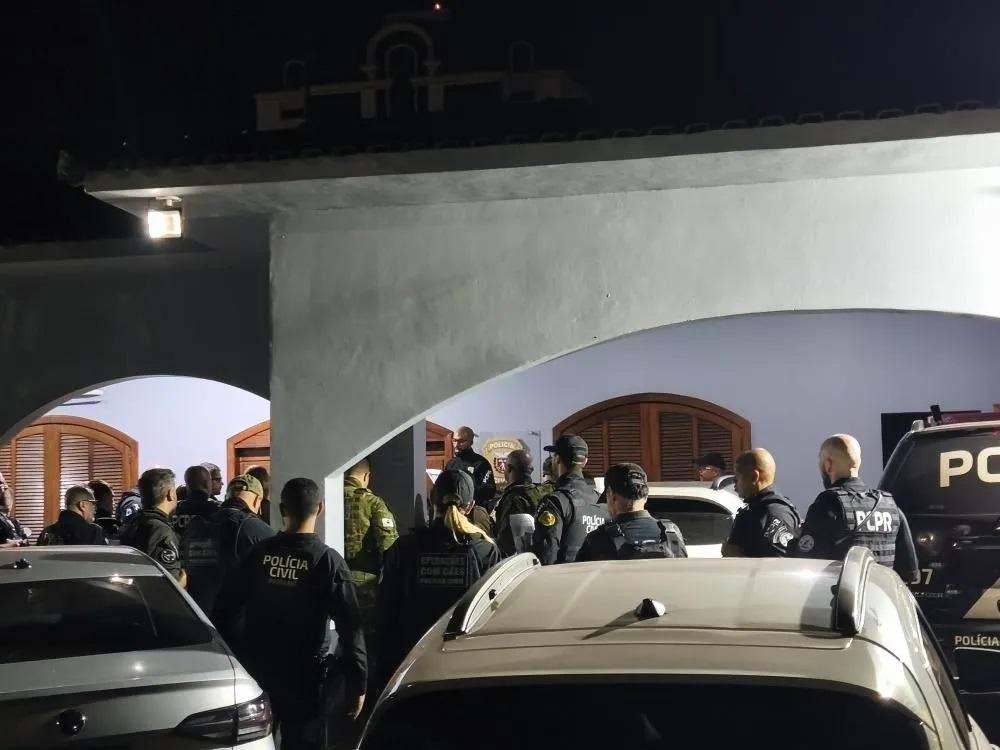 Operação busca cumprir 17 mandados em cidade da região