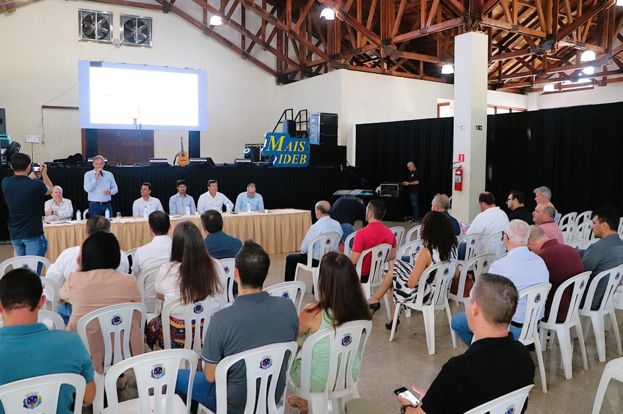 Conselho dos Lindeiros apresenta projetos e aprova contas de 2025