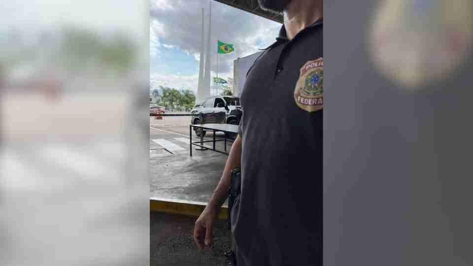 Foragidos por homicídio e estelionato são presos após serem localizados no Paraguai