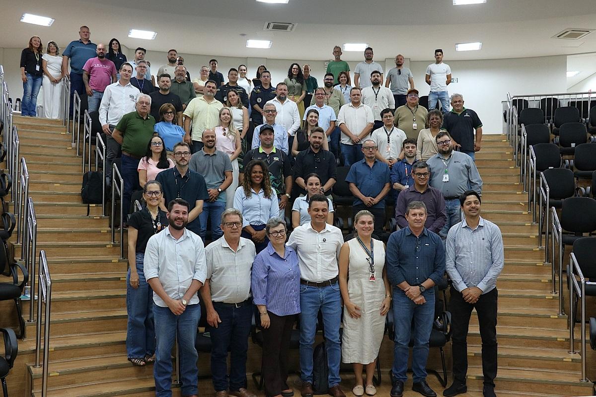 Fórum discute roteiros sustentáveis e Masterplan para o turismo náutico no lago de Itaipu