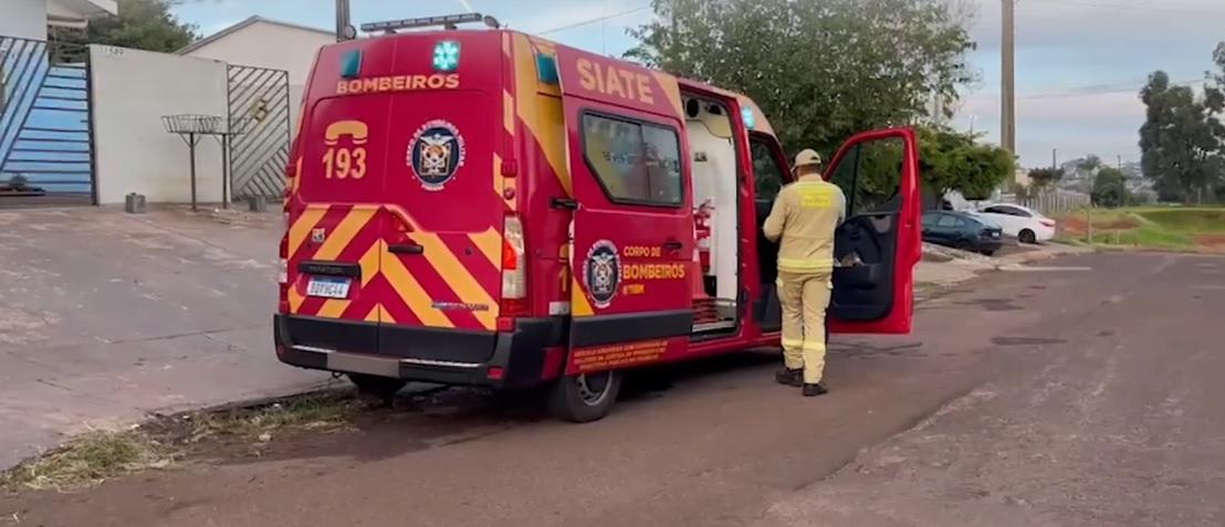 Bebê de 25 dias se engasga com leite materno