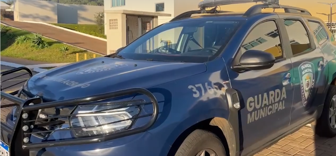 Donos de carro agridem suspeitos do furto