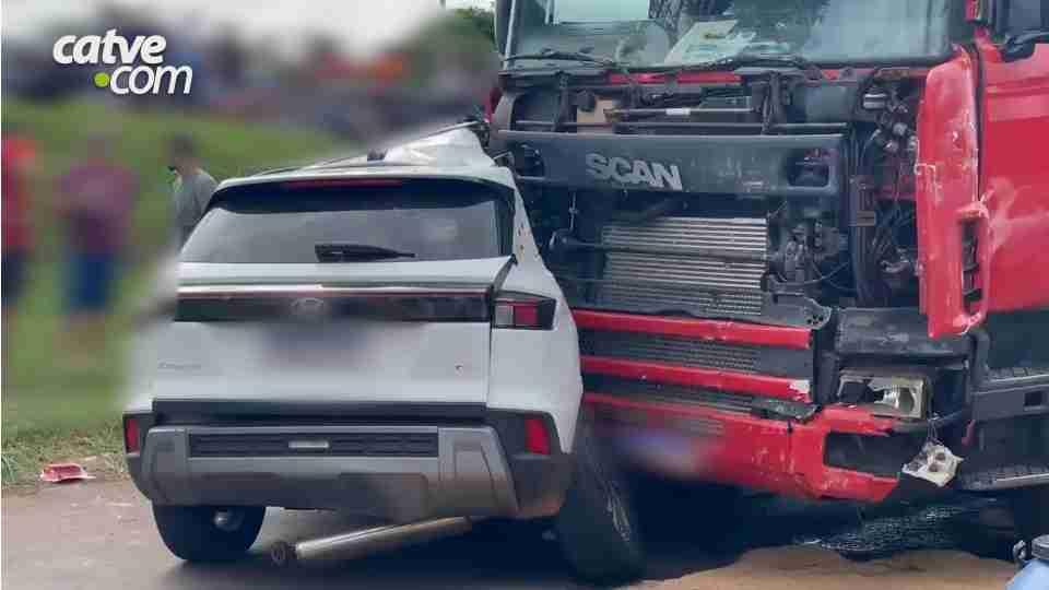 Fabiane, filha do ex- prefeito de Pato Bragado, Luiz Grando, permanece na UTI após acidente que vitimou a filha de 6 anos