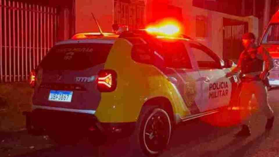 Família é rendida e trancada durante assalto