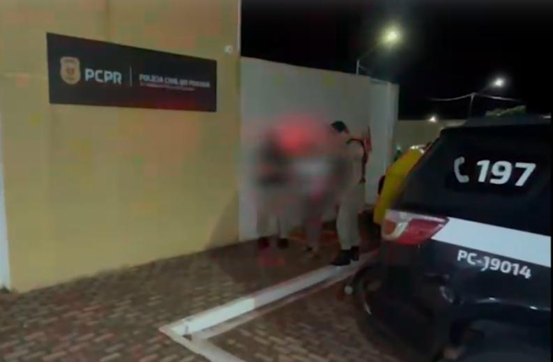 Idosa é presa após se recusar a baixar som e enfrentar policiais