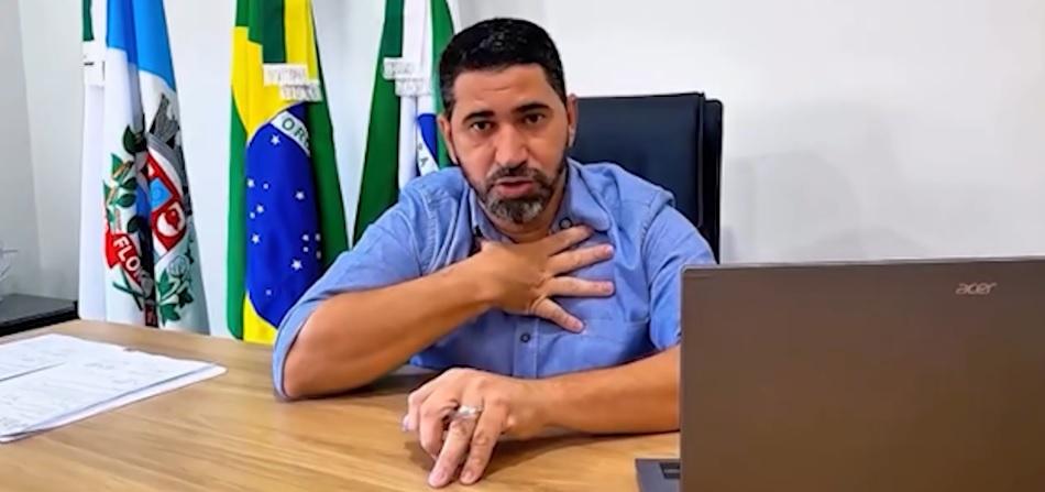 Prefeito de Floresta é detido com carro clonado em Maringá e diz que foi vítima de golpe