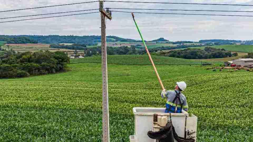 Produtores rurais do Paraná passam a ter canal exclusivo de atendimento da Copel