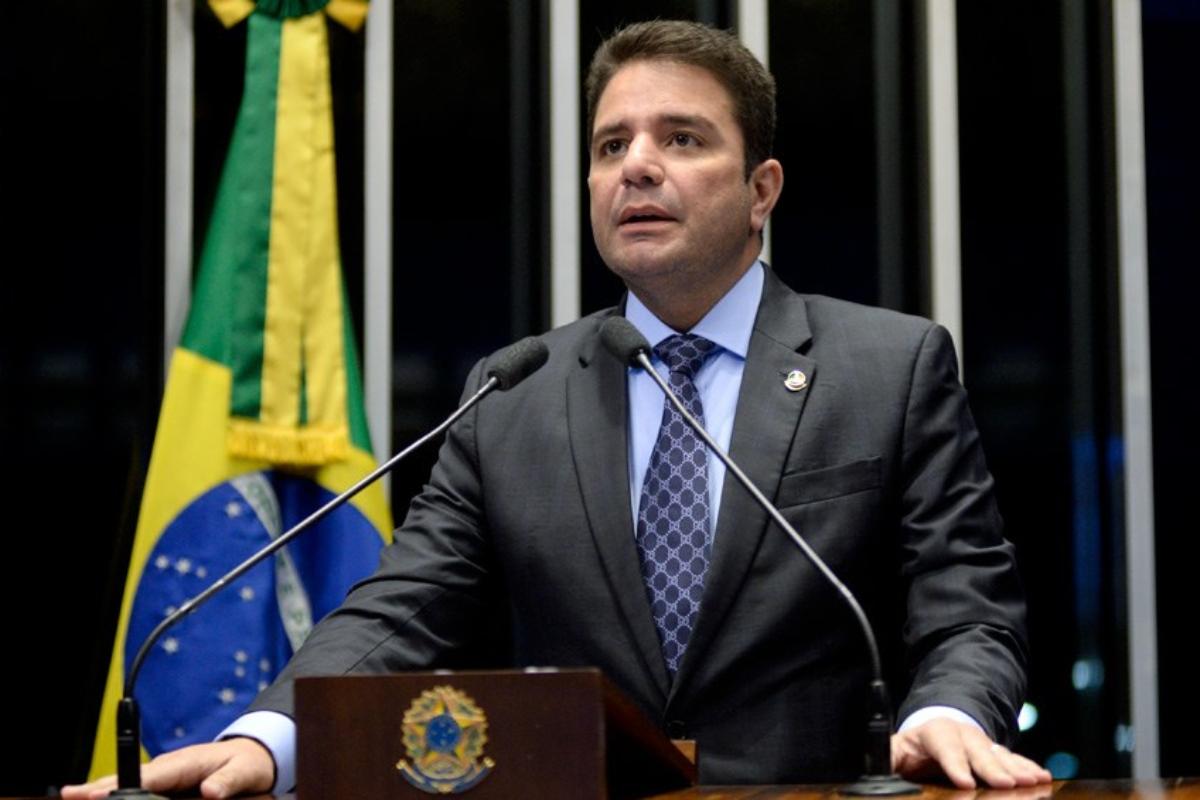 Ex-governador do Acre é condenado a mais de 25 anos de prisão