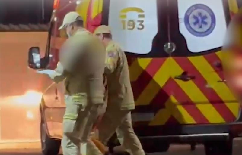 Homem é ferido com facada na cabeça durante confusão