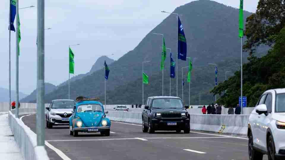 Trânsito liberado: Ponte de Guaratuba está definitivamente aberta ao tráfego de veículos