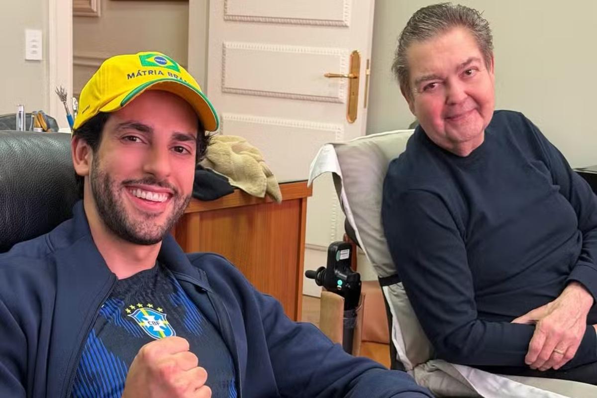 Faustão torce pelo Brasil ao lado do genro e celebra vitória