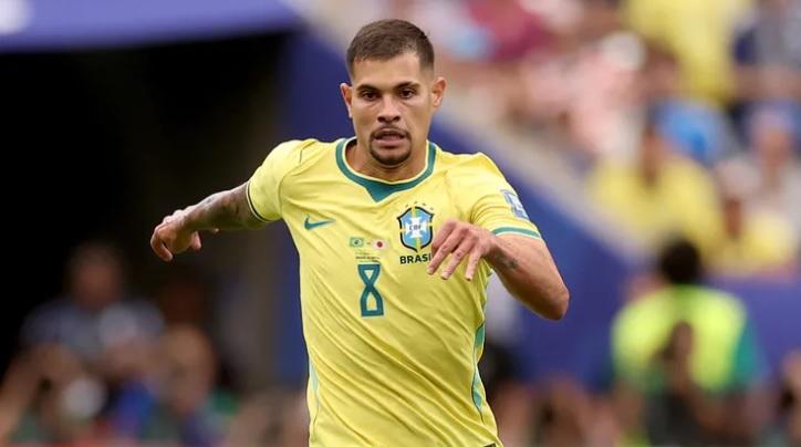 Newcastle fixa preço por Bruno Guimarães e dificulta investida do Arsenal