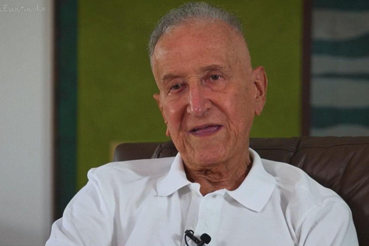 Carlos Alberto Parreira apresenta melhora e deixa a UTI
