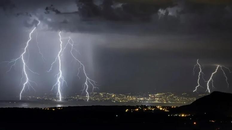 Primeira onda de tempestades do El Niño trará temporais com potencial de destruição