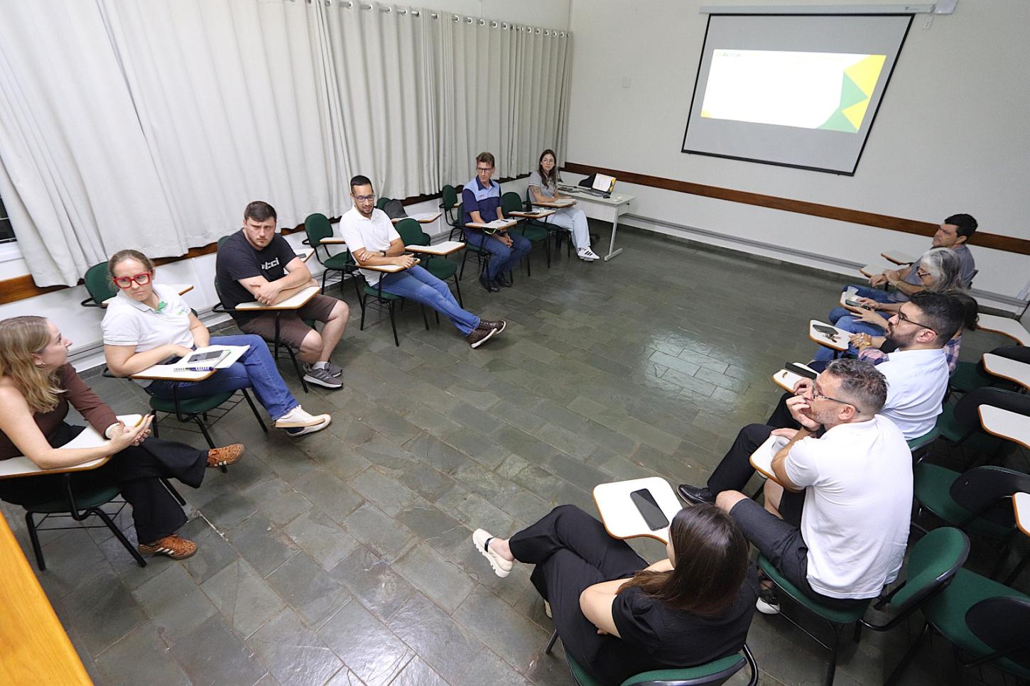 Diretoria da Acisa avalia campanha Comprar Aqui dá Sorte e ações da entidade 
