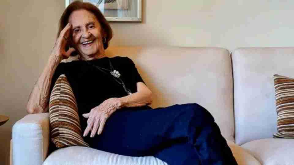 Laura Cardoso, pioneira da TV brasileira, morre aos 98 anos