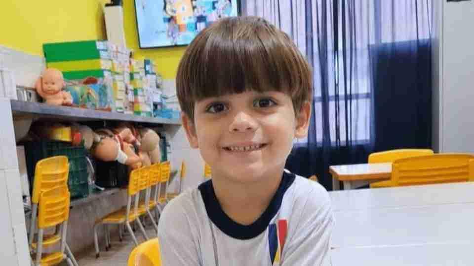 Médico, enfermeira e técnicas são indiciados após morte de criança de 4 anos no Paraná