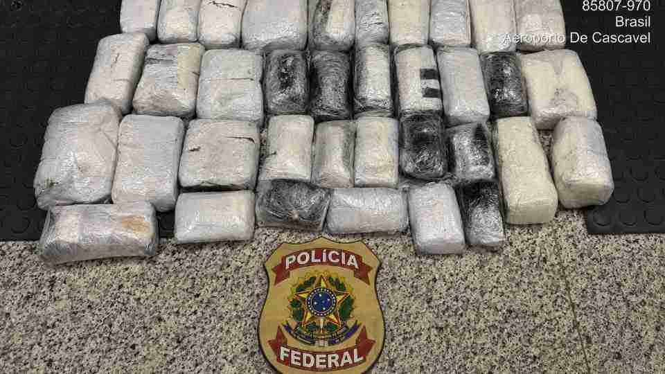 Mulher é presa com cerca de 5 kg de haxixe no Aeroporto da região